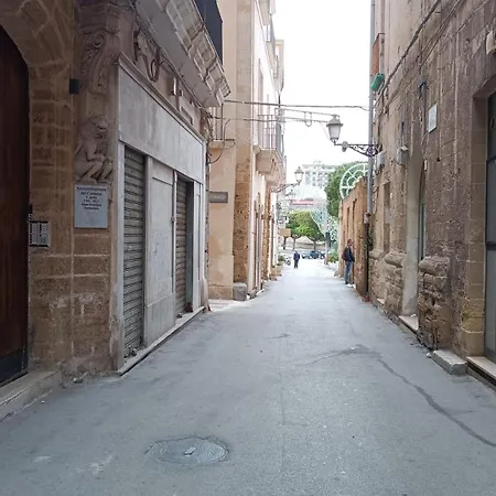 Da Melina Nyaraló *