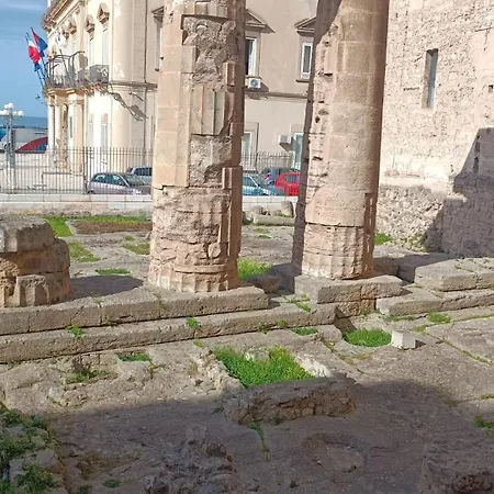 Da Melina Nyaraló Taranto